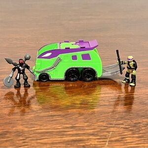 Teenage Mutant Ninja Turtles Micro Trash Truck Ninja Donnie Robotic Foot Soldier